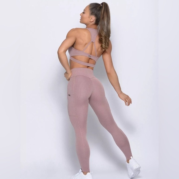 Bombshell Sportswear Sports Bra Women’s Size Medium Dusty Rose Pink Ribbed - Picture 6 of 10